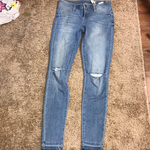 BLANK NYC ripped jeans - Picture 1 of 3